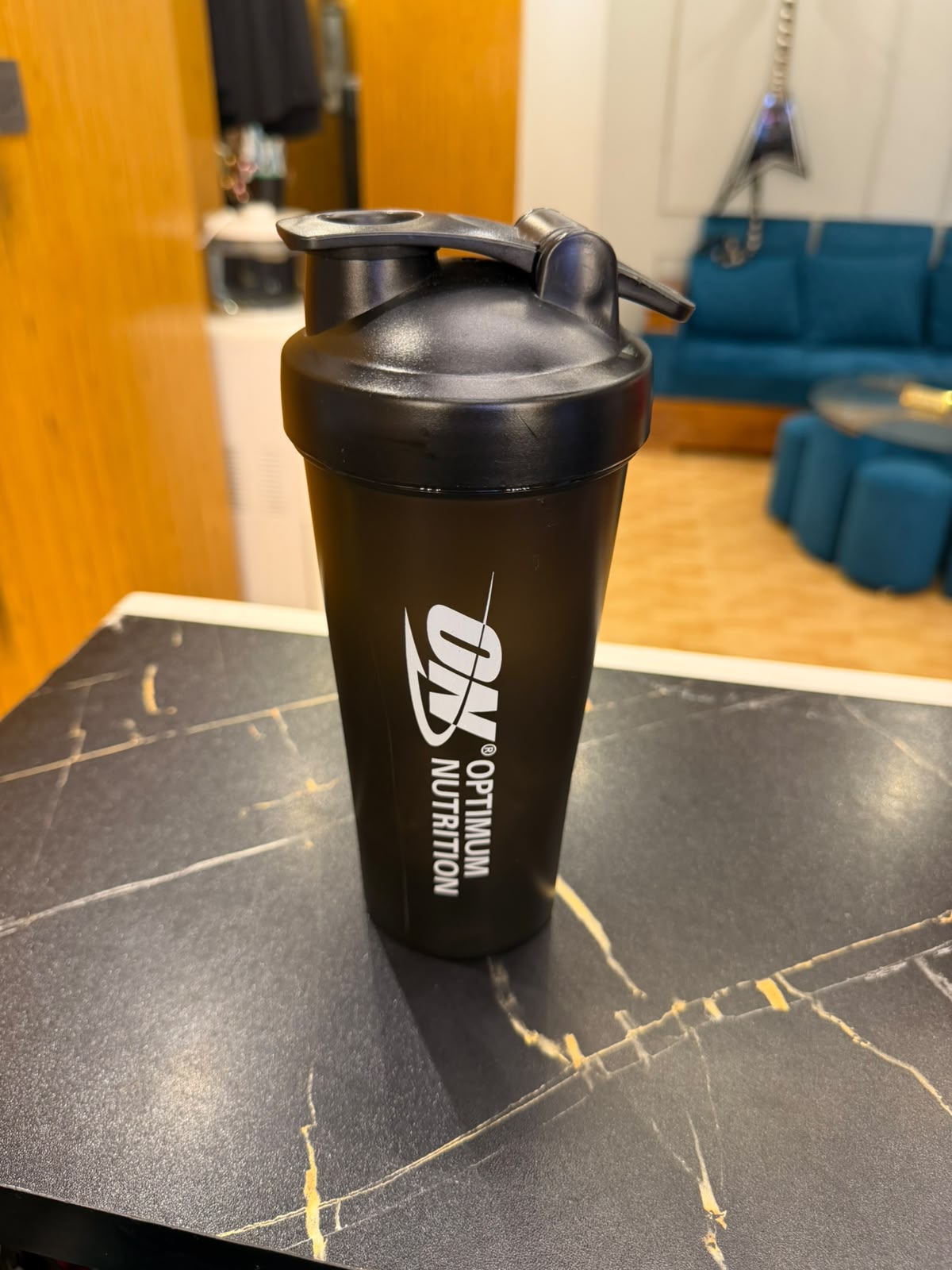 ON OPTIMUM NUTRATION SHAKER , 600+ML , BLACK