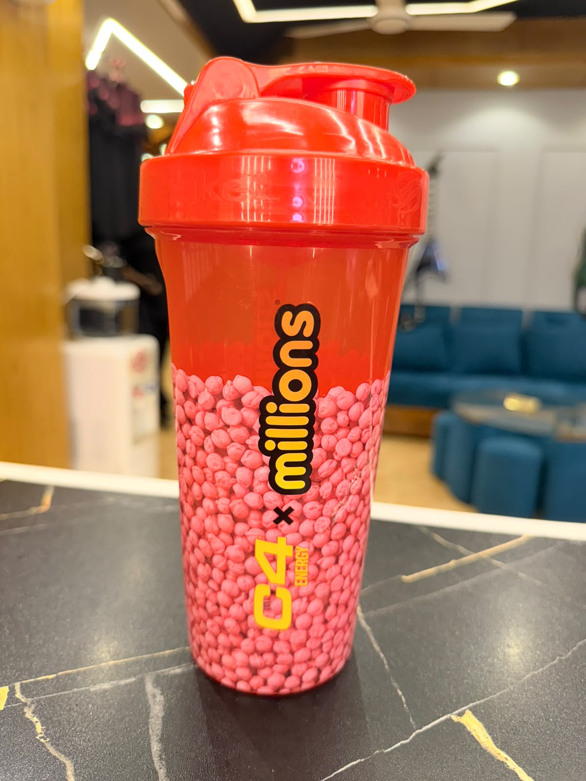 CELLUCOR C4 ENERGY MILLIONS SMART SHAKER 800ML RED